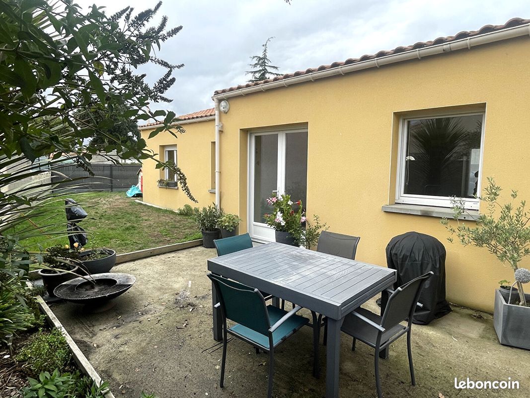 Maison 4 pièces 81 m² · à Saint-Colomban · 81 m² · 235 000 €