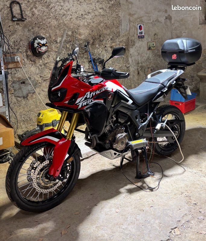 Africa twin 2016 manuel 48000 km excellent état (image 1)