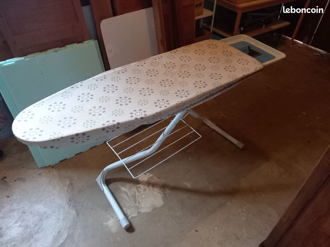 Table à repasser (image 1)