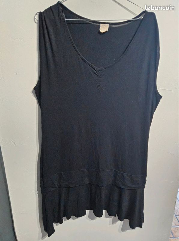 Robe noir long, simple et élégant ✨ (image 1)