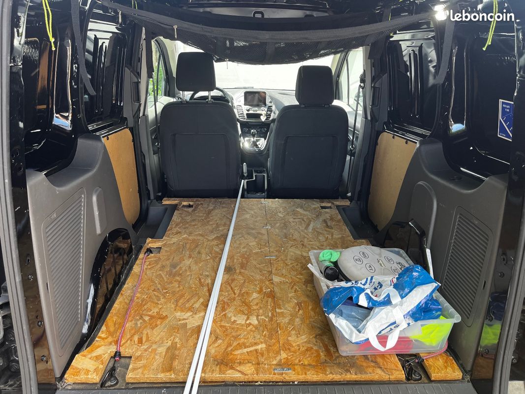FORD TRANSIT CONNECT KOMBI VAN E85 L1 1.0 E100 Active - Carplay - Caméra de recul (image 37)