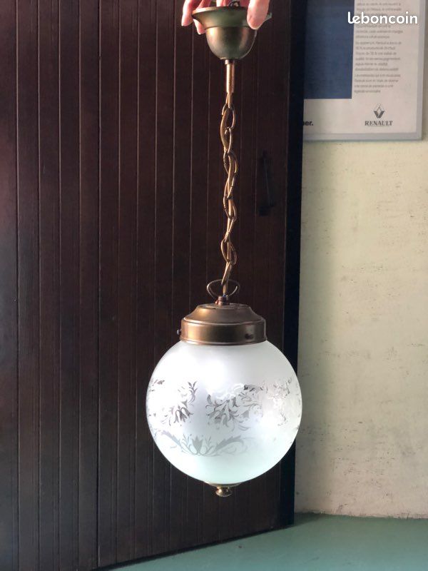 Suspension (image 1)