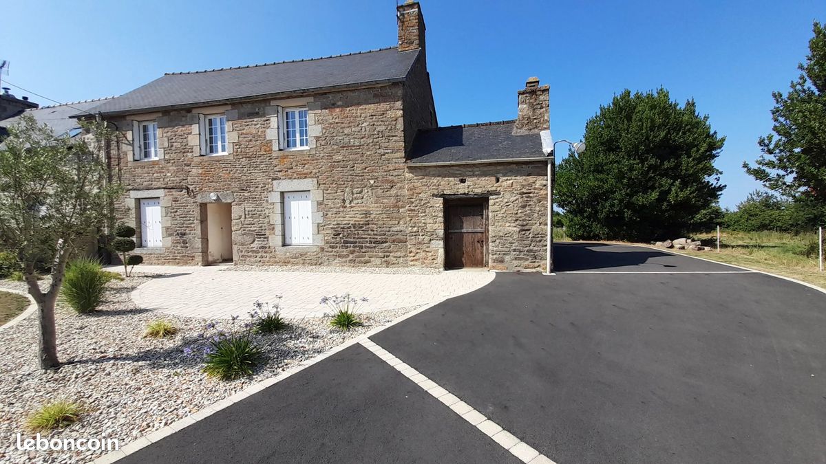 Maison 4 pièces 101 m² · à Bréhand · 101 m² · 190 800 €