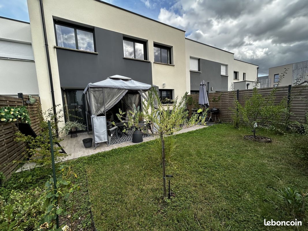 Maison 6 pièces 136 m² · à Orgères · 136 m² · 348 000 €