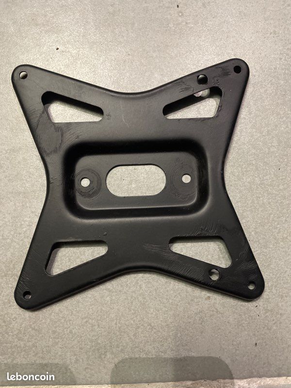 Support de plaque d’immatriculation Cagiva 125 Mito, Planète ou Raptor (image 1)