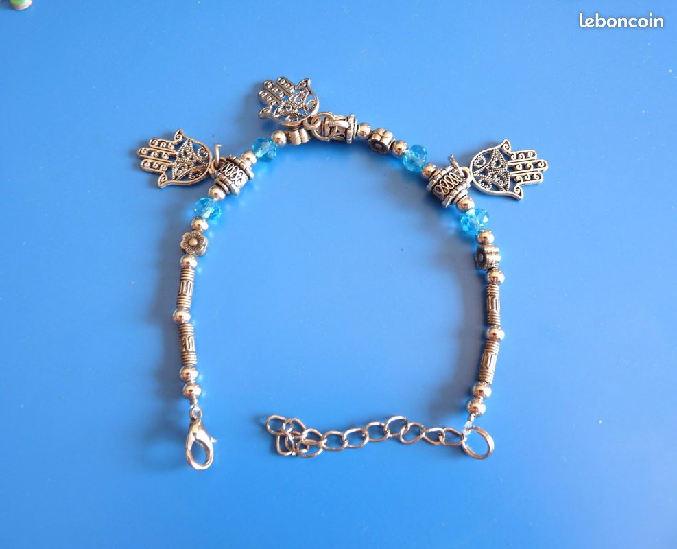 Bracelet Perles De Nacre Et Métal Avec Médaille Bleue - Longueur 18cm - Neuf Sans Emballage - Pour Femme