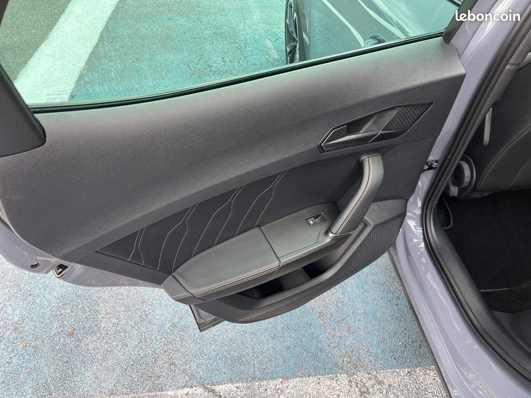 CUPRA Formentor 1.4 e-HYBRID 204 ch DSG6 Business Edition (image 25)
