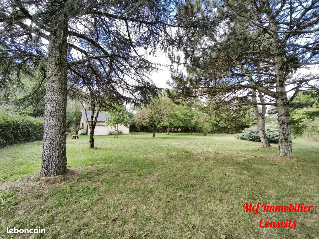 Terrain 1 pièce 35 m² · à Vézins-de-Lévézou · 35 m² · 47 000 €
