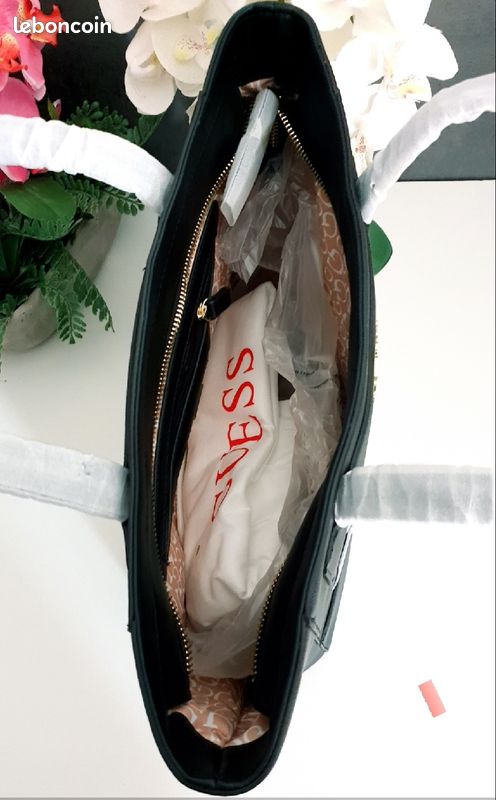 Sac Guess noir (image 3)