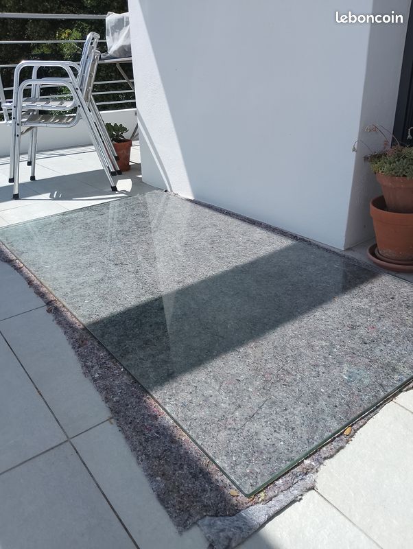 Vend plaque de verre pour table (image 1)