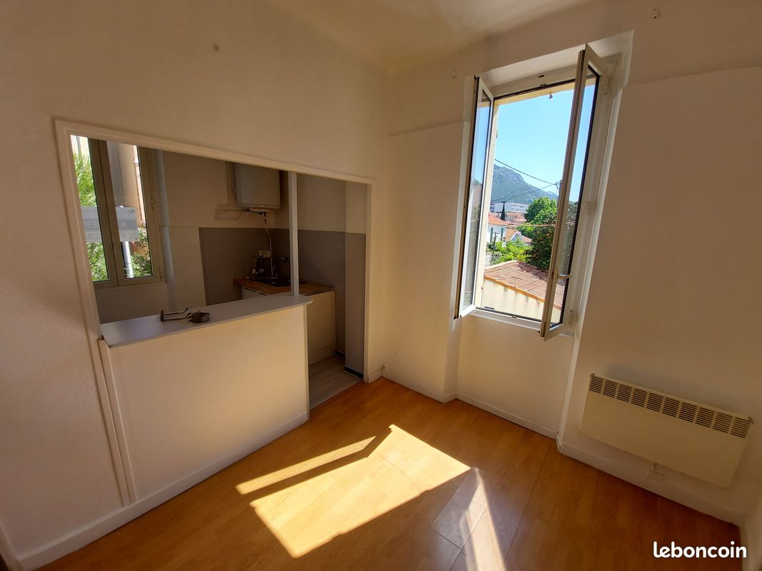 Appartement 2 pièces 29 m² · à Toulon · 29,4 m² · 524 €/mois