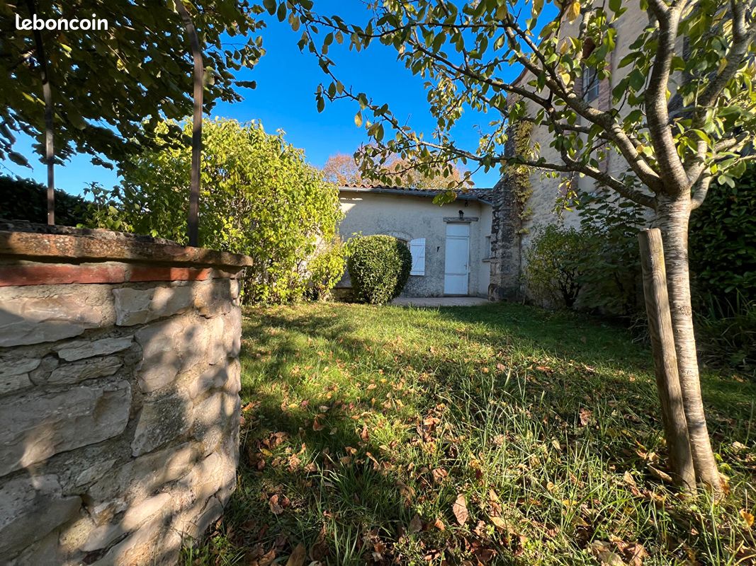 Maison 6 pièces 100 m² · à Caussade · 100 m² · 150 000 €
