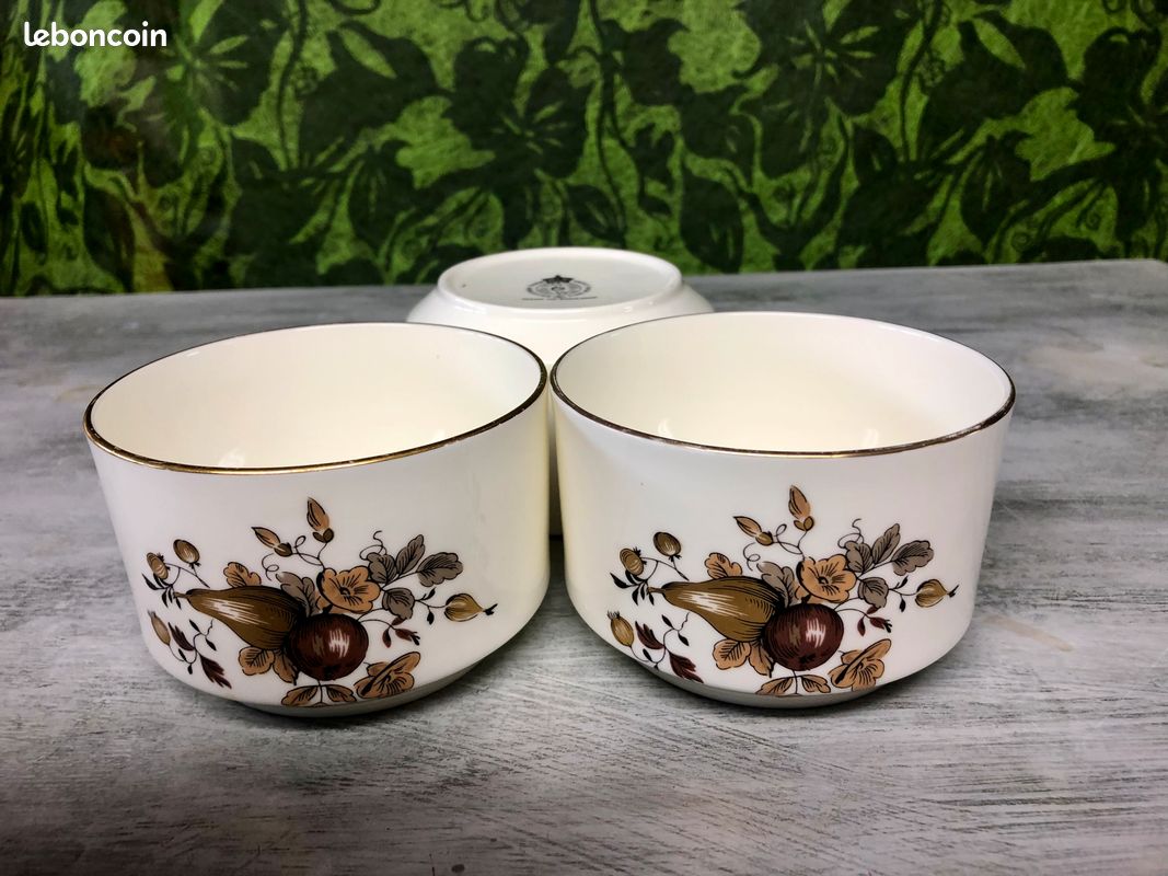 3 ramequins Royal Worcester (image 1)