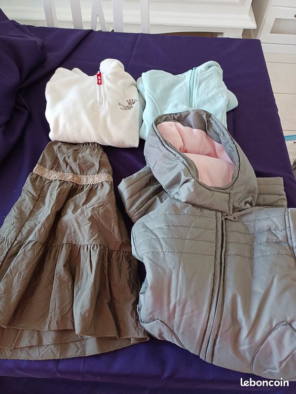 Lot de 4 vêtements 8 ans (image 1)