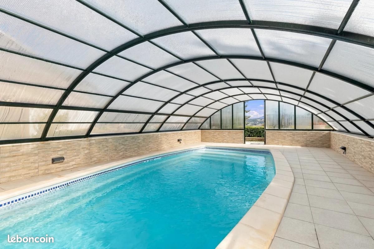 Maison 7 pièces 183 m² · à La Balme-de-Sillingy · 183 m² · 985 000 €