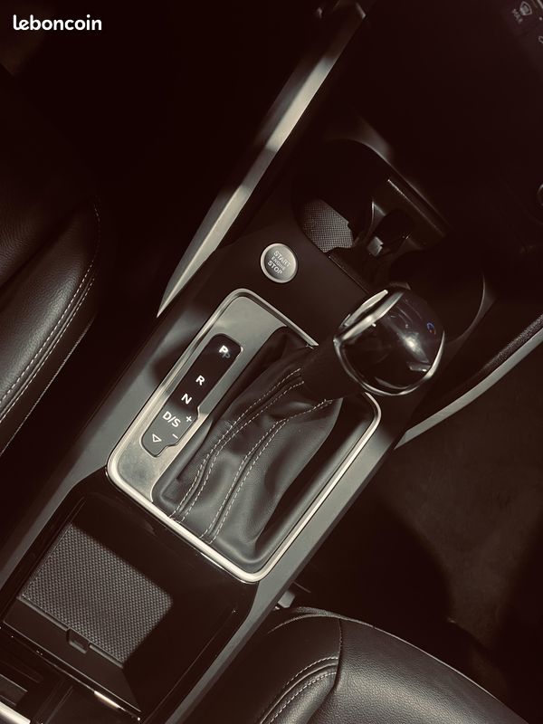 AUDI Q2 35 TFSI 150 S tronic 7 S line (image 10)