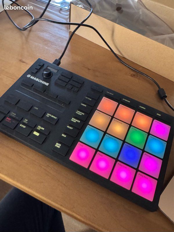 Contrôleur USB Mikro Maschine MK3 Native Instruments (image 1)