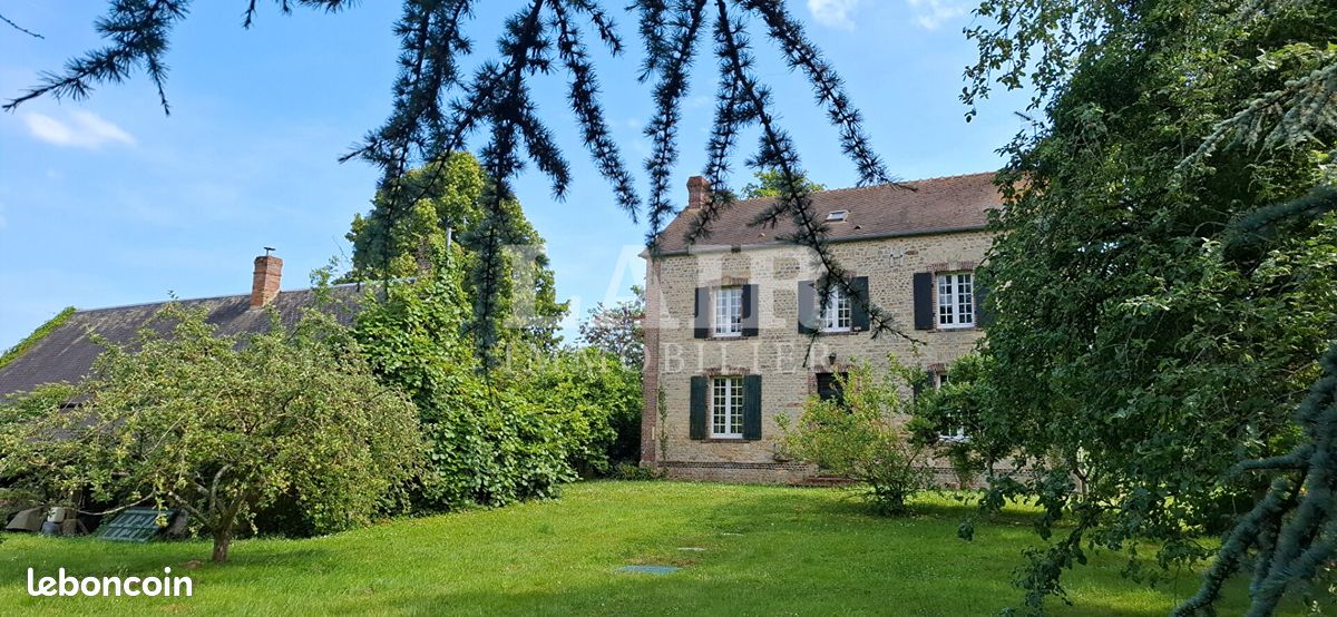 Maison 7 pièces 205 m² · à Sées · 205 m² · 274 300 €