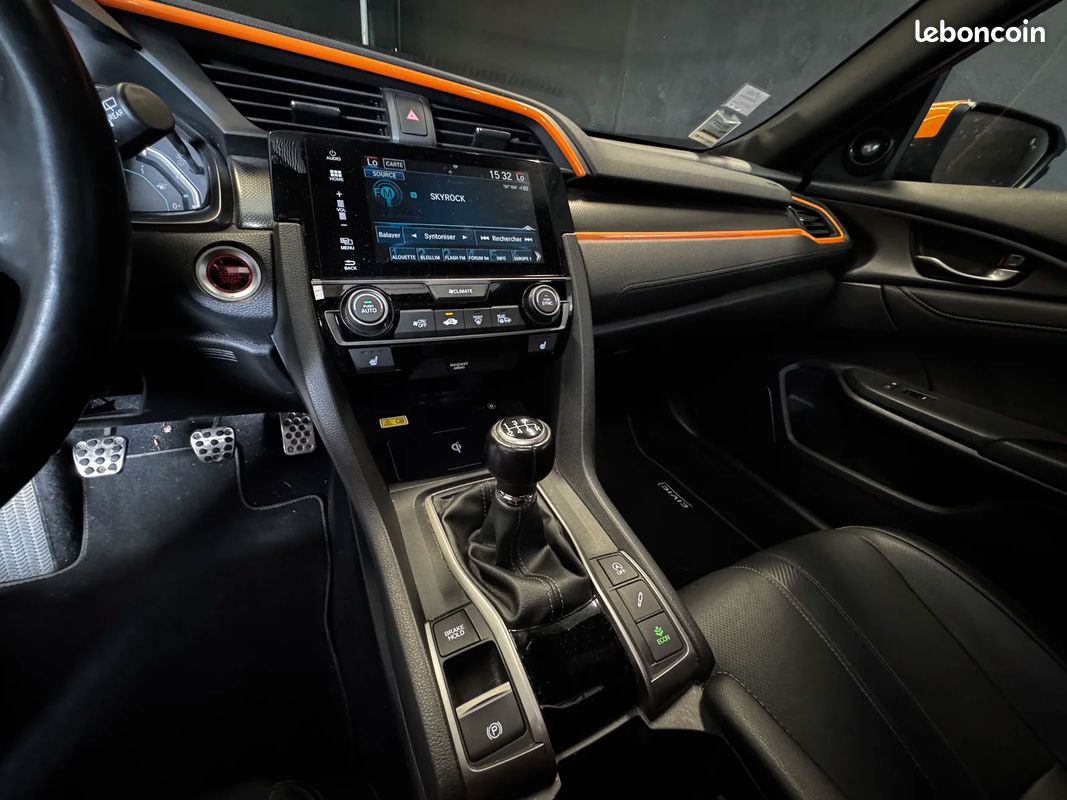 Honda CIVIC 1.6 i-DTEC Exclusive Premium Exclusive Premium (image 16)