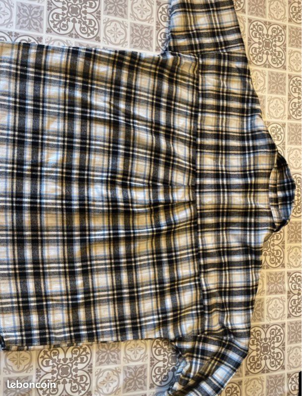 Chemise à Carreaux Cache-Cache Taille 4 (équivalent 38/40) - Couleur Rouge, Occasion Très Bon état