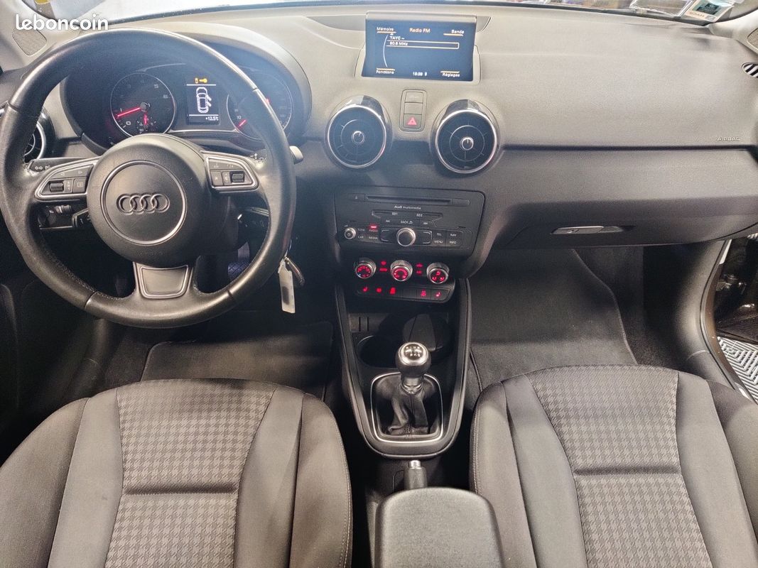 AUDI A1 SPORTBACK 1.4 TFSI 122 Ambition (image 19)