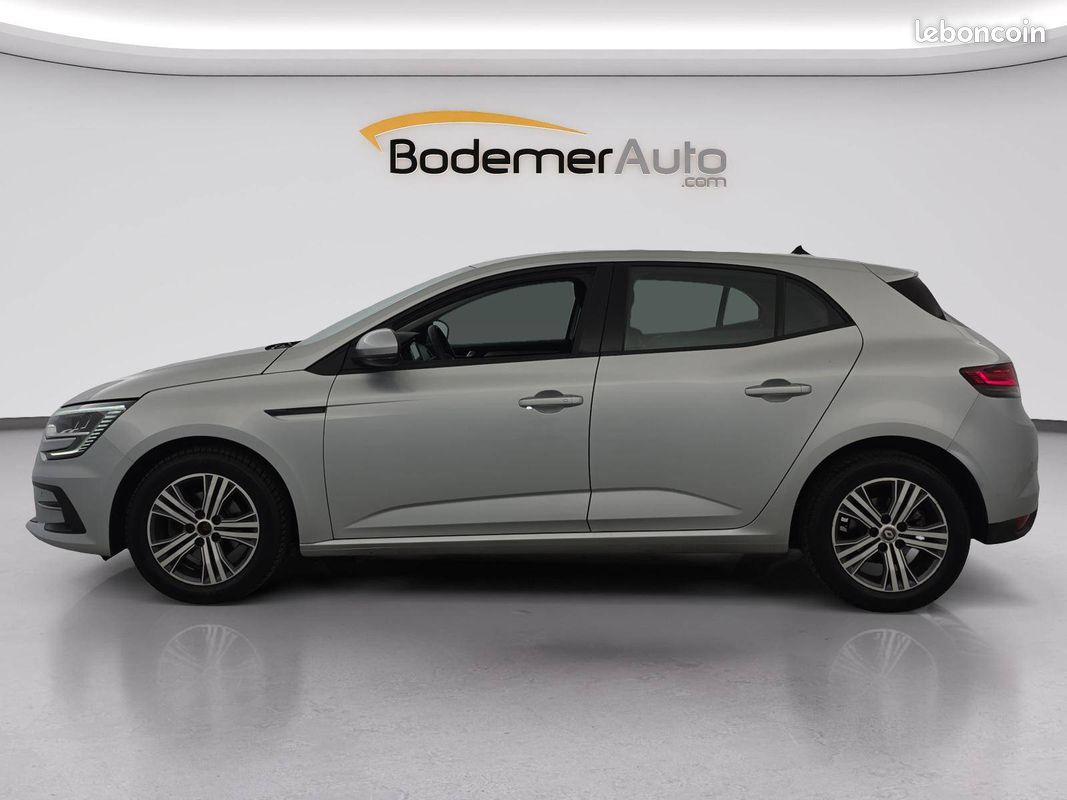 RENAULT Megane IV Berline TCe 140 Evolution (image 2)