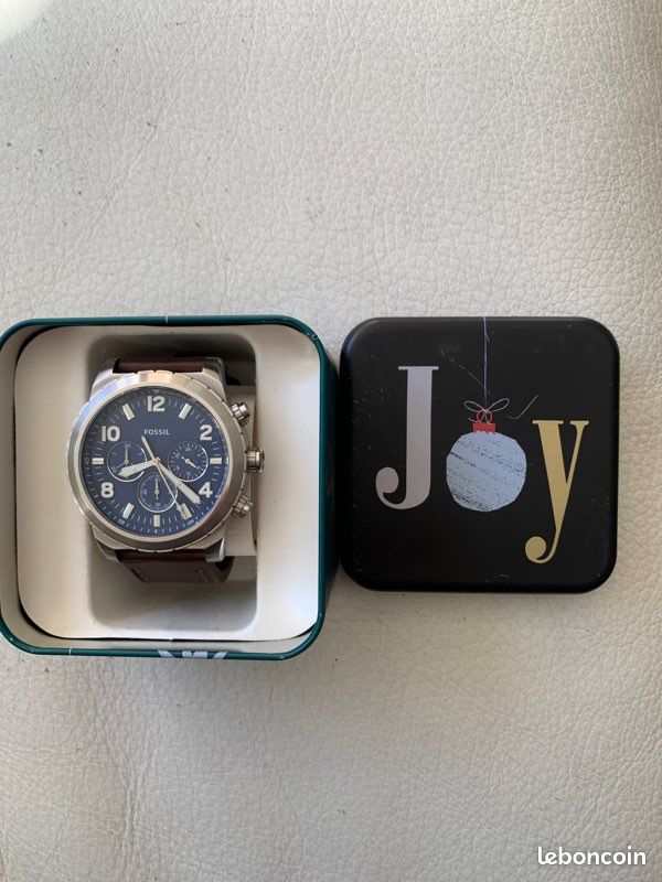 Vend montre fossil (image 4)