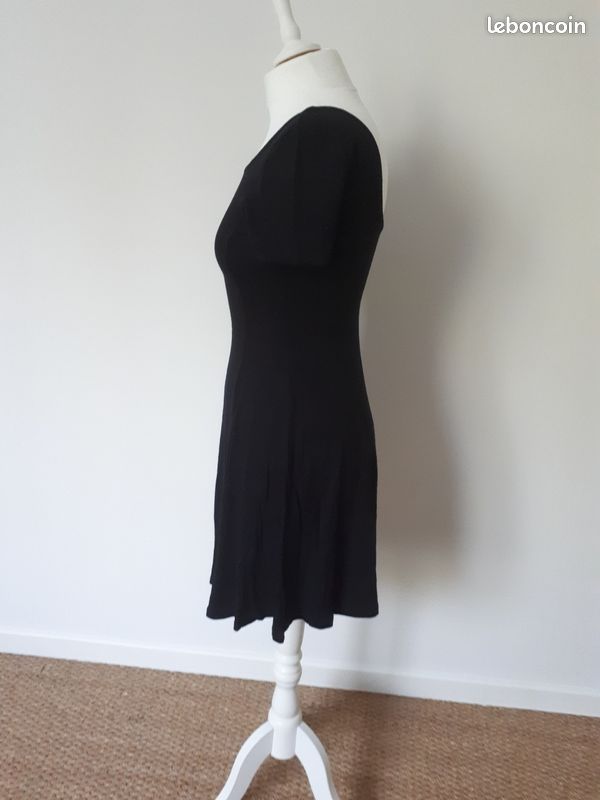 Petite Robe Noire Robe Taille 46 CamaÃ¯eu Robe Noire Camaïeu