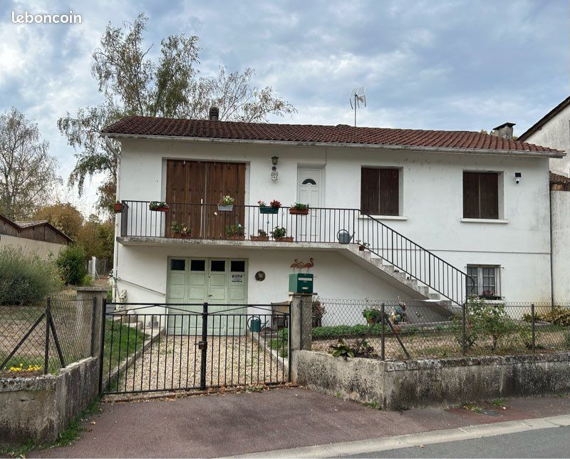 Maison 4 pièces 80 m² · à La Roche-Chalais · 80 m² · 720 €/mois