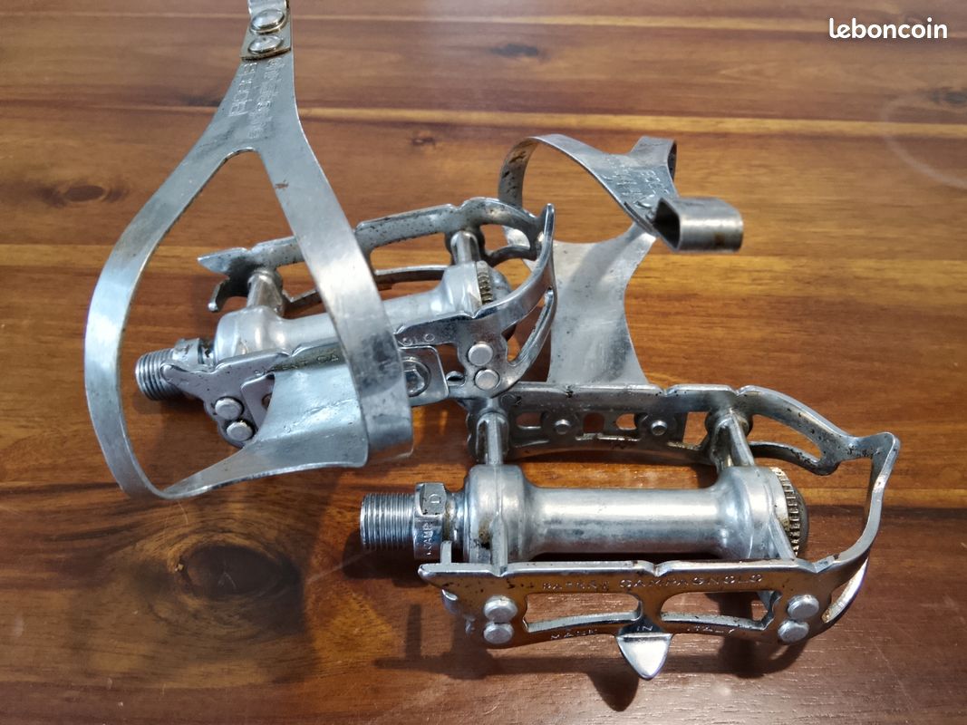 Pédales CAMPAGNOLO avec cale peds Vélos Pars -  | Velo