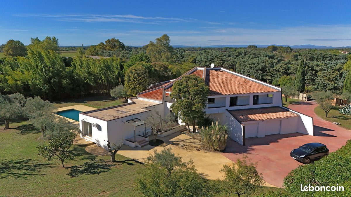 Maison 6 pièces 308 m² · à Aimargues · 308 m² · 999 000 €