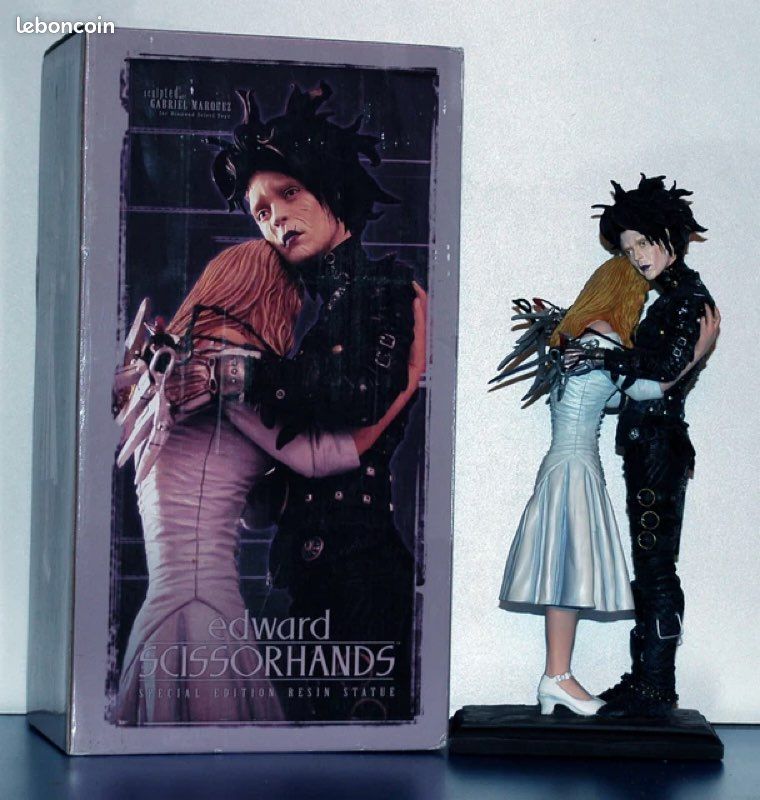 Figurine Articulée Edward Aux Mains D'Argent 18 Cm PVC - Boîte Scellée - Neuf 2024