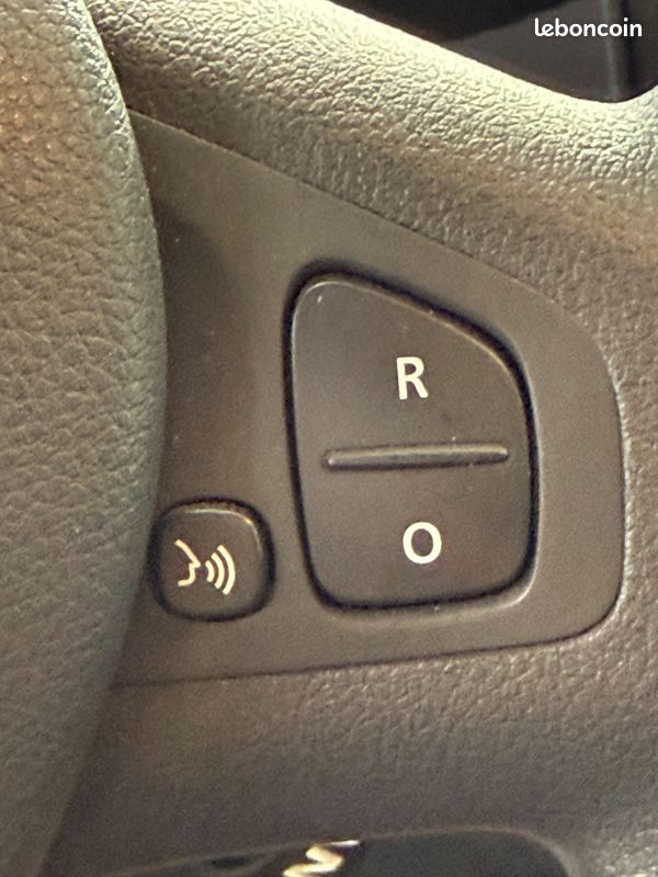Opel VIVARO 1.6cdti 120 6 places double cabine 1ere main tres propre faible kilometrage (image 15)