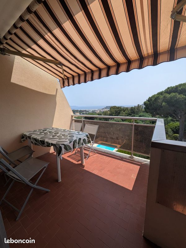 Location appartement T3 CAVALAIRE – 4 personnes – vue mer + piscine (image 8)