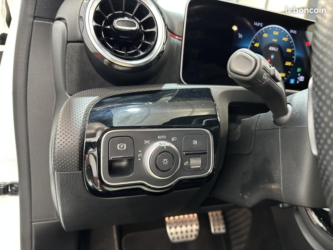 Mercedes Classe A 180d 7G-DCT AMG Line (image 11)