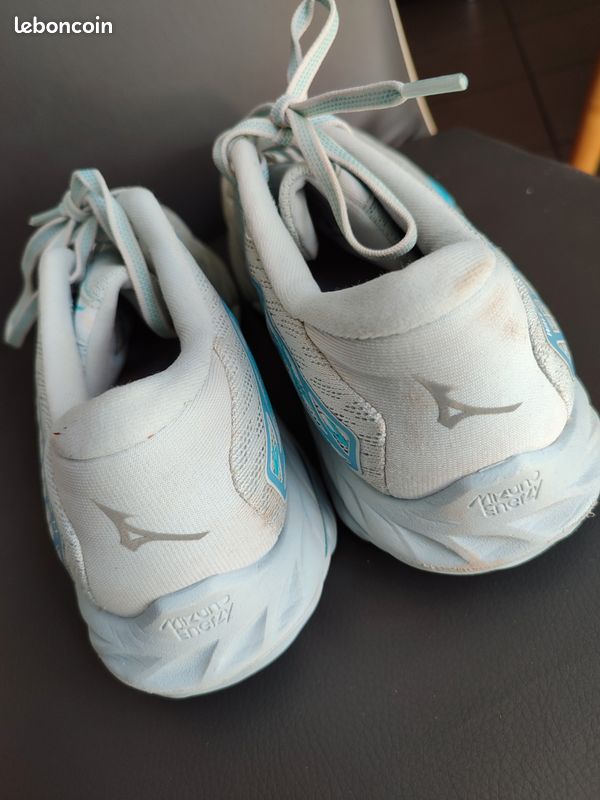 Baskets mizuno wave inspire 20 pointure 38 (image 5)