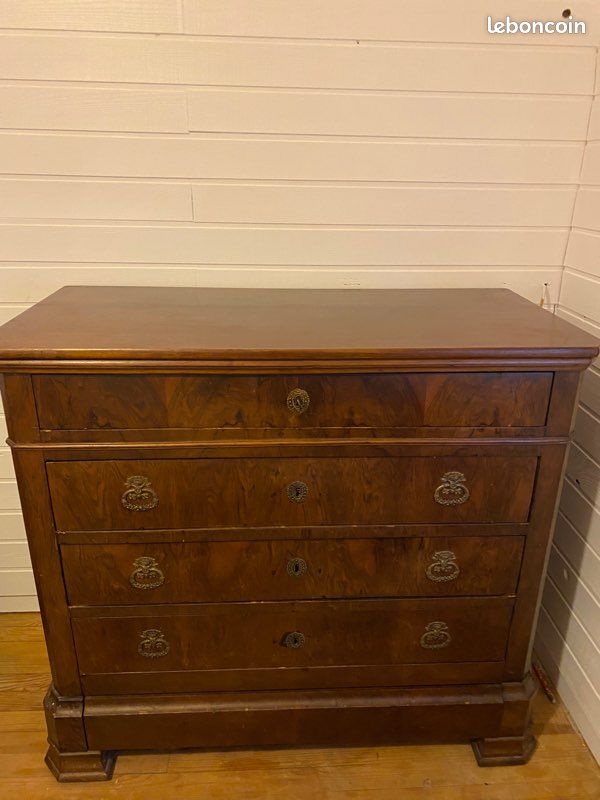 Commode ancienne (image 1)