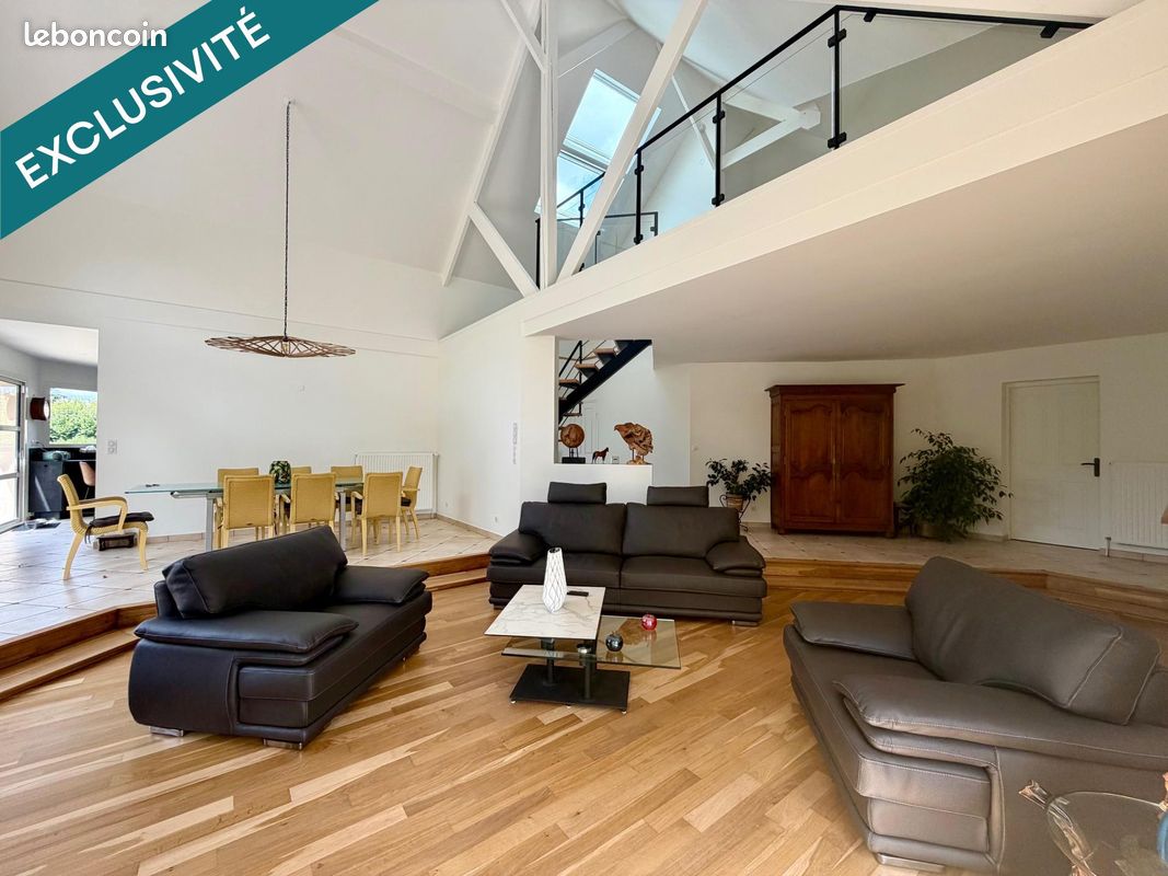 Maison 9 pièces 240 m² · à Saint-Martin-de-Boscherville · 240 m² · 635 000 €
