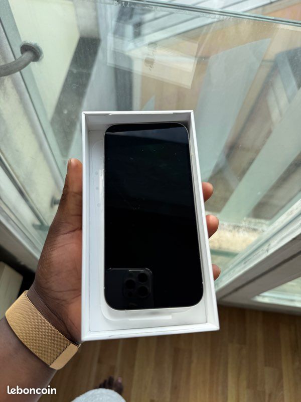 IPhone 14 Pro 128 Go - Bon état + Coque offerte (image 12)