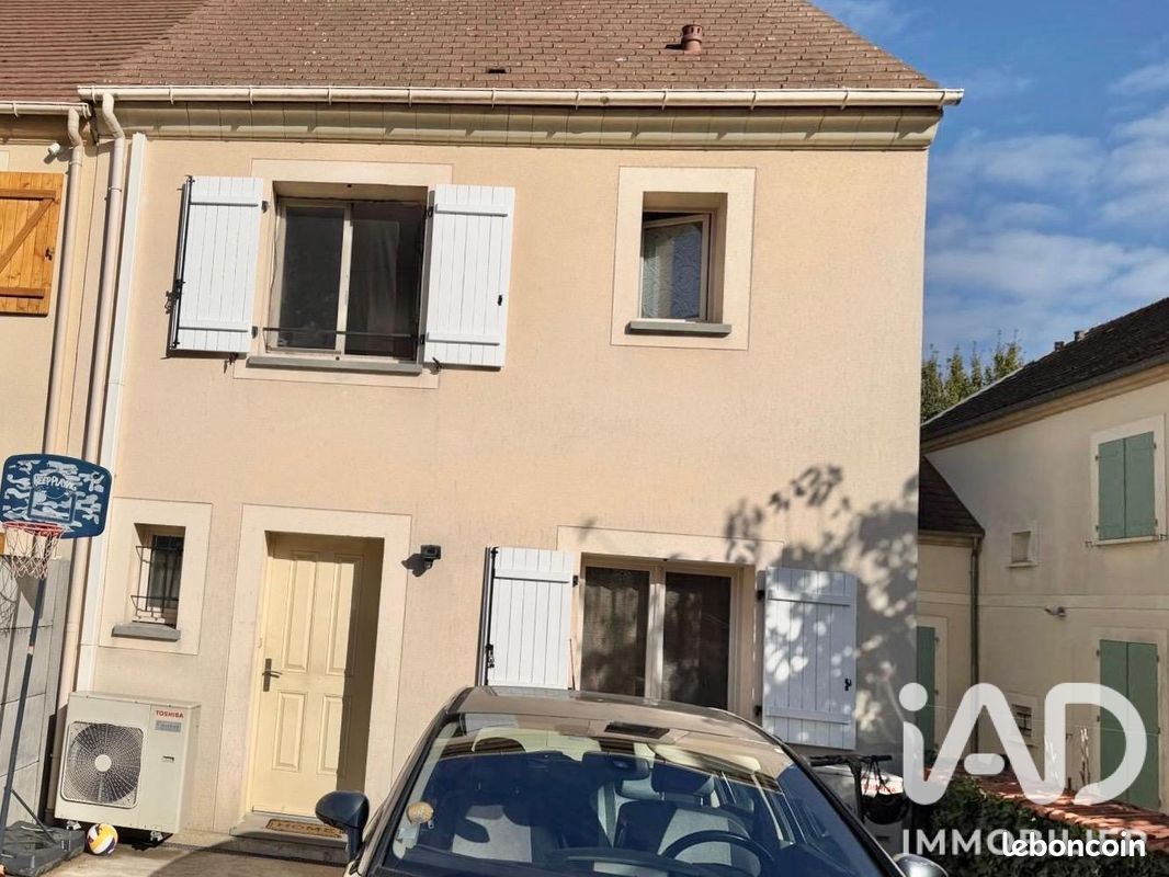 Maison 5 pièces 88 m² · à La Queue-en-Brie · 88 m² · 326 000 €