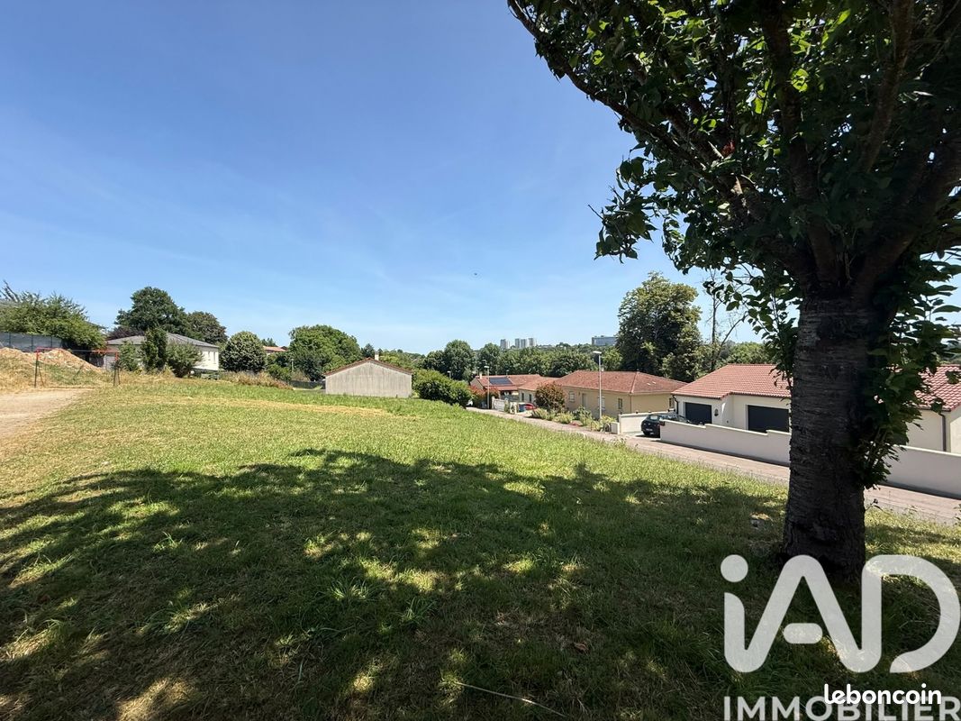 Terrain 498 m² · à Limoges · 498 m² · 66 500 €