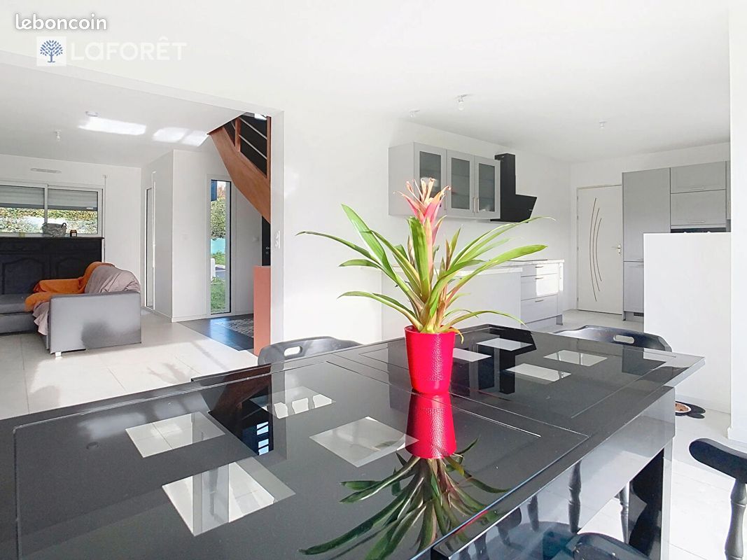 Maison 5 pièces 116 m² · à Kervignac · 116 m² · 341 250 €