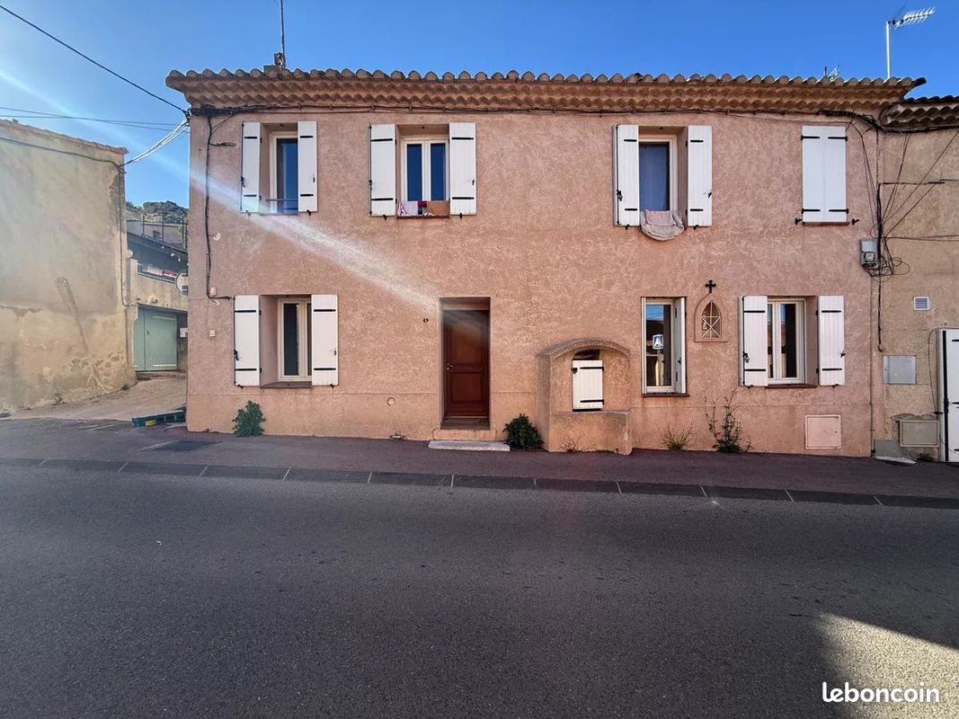 Immeuble 6 pièces 118 m² · au Rove · 118 m² · 378 000 €