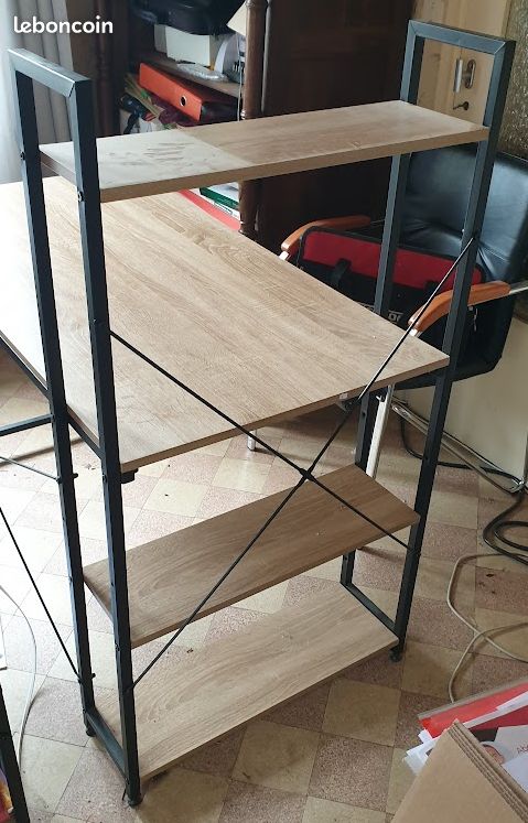 Elégant bureau en bois (image 1)