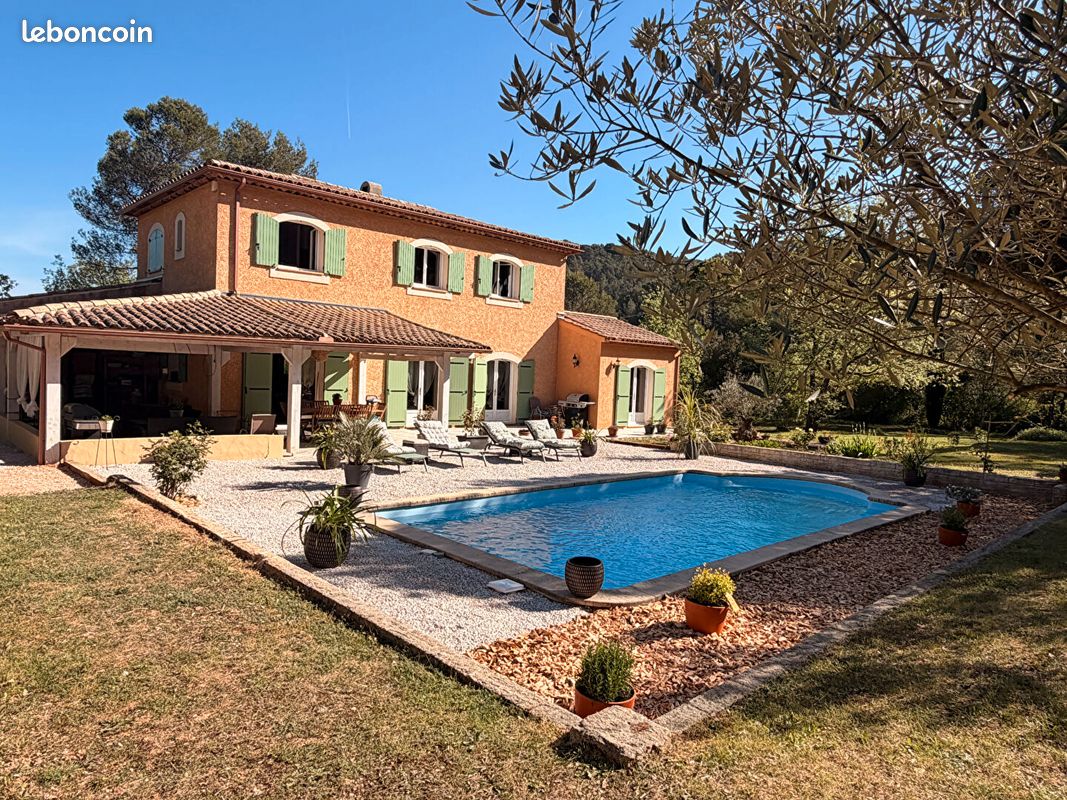 Maison 5 pièces 172 m² · à La Celle · 172 m² · 672 000 €