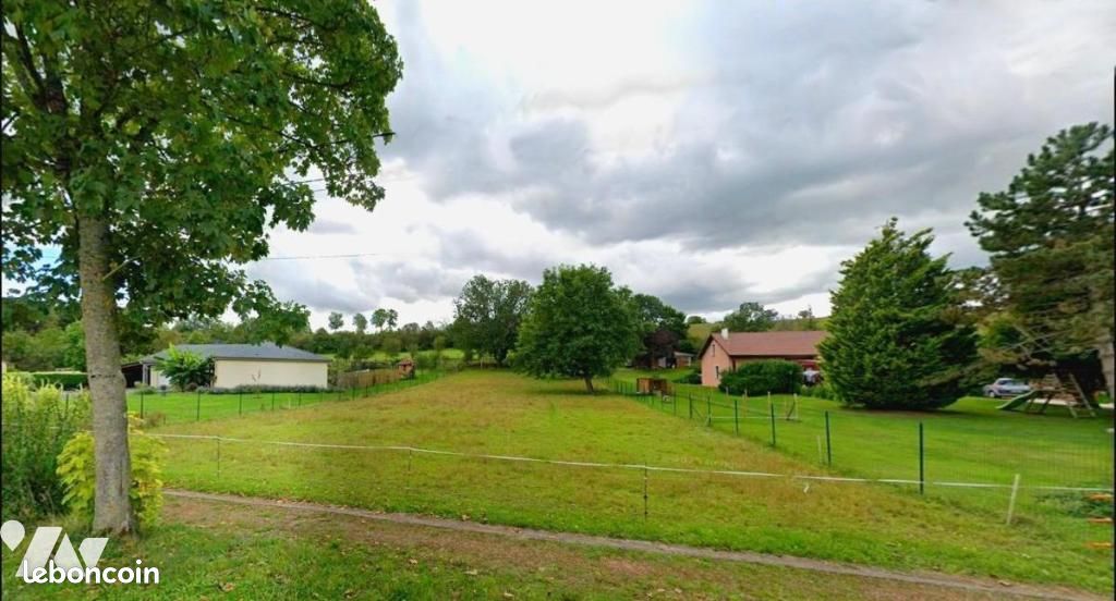 Terrain 1840 m² · à Moncel-sur-Seille · 1 840 m² · 63 680 €