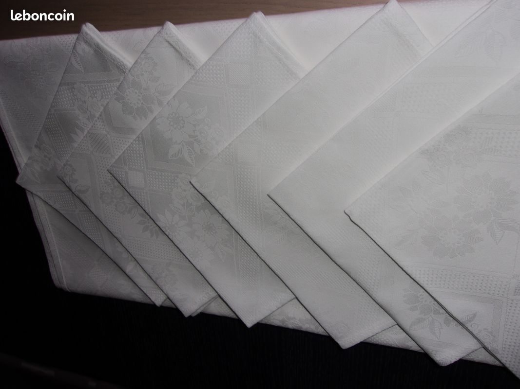 Ancienne nappe et serviettes de table damassé blanc neuf - Linge de maison