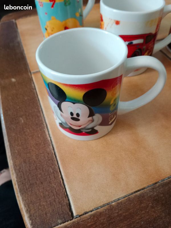 Tasses en porcelaine Winnie Mickey ou Cars (image 2)