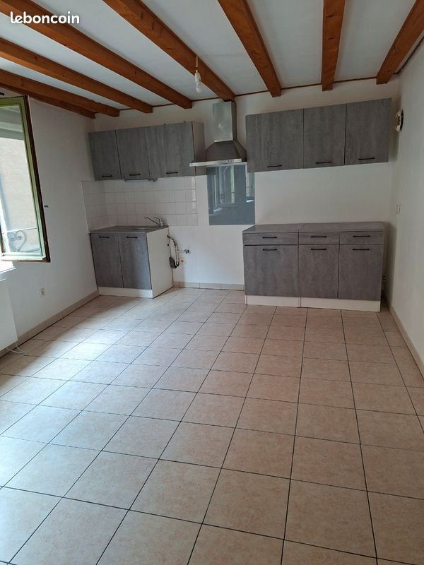 Appartement 3 pièces 60 m² · à Le Puy-en-Velay · 60 m² · 470 €