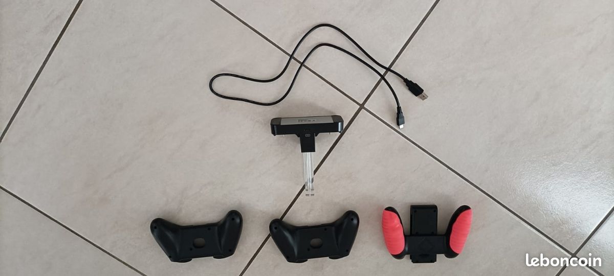Chargeur et coque - JOY CON (image 1)